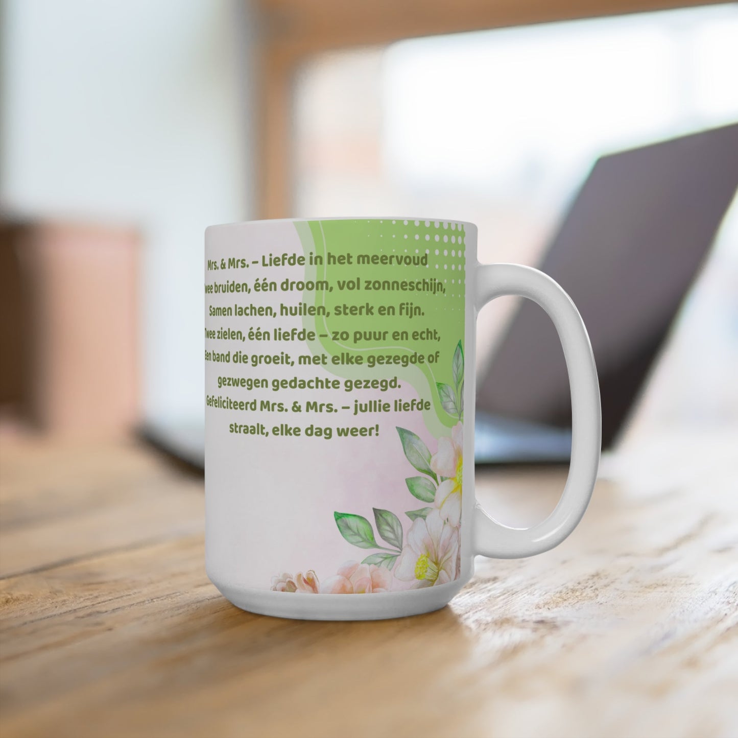 Mrs. & Mrs. Liefdesmok met Bruidskus – Trouwcadeau (325 ml & 440 ml) Printify