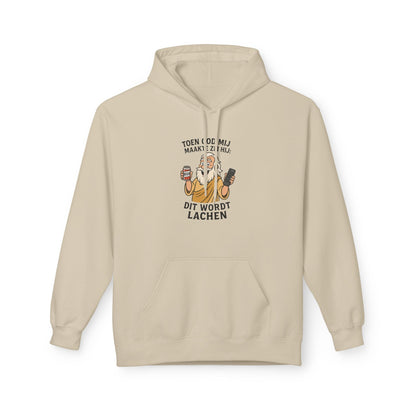 Humor dit wordt lachen hoodie Sand Capuchon met trekkoord en buidelzak. Afbeelding humor (god) met bier en afstandsbediening in hand. en tekst Toen god mij maakte zei hij: Dit wordt Lachen