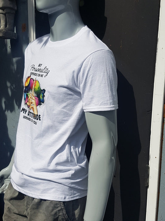 Wit Uniseks Katoenen Shirt met Handbedrukte Vinyl Afbeelding en Inspirerende Tekst
