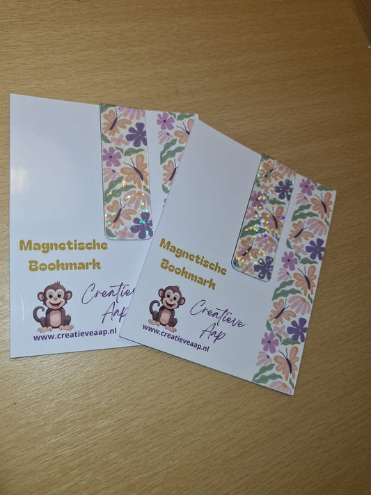 Magnetische Bookmark met Fleurige Zomerbloemen en Vlinders - Voeg Kleur toe aan je Leeservaring