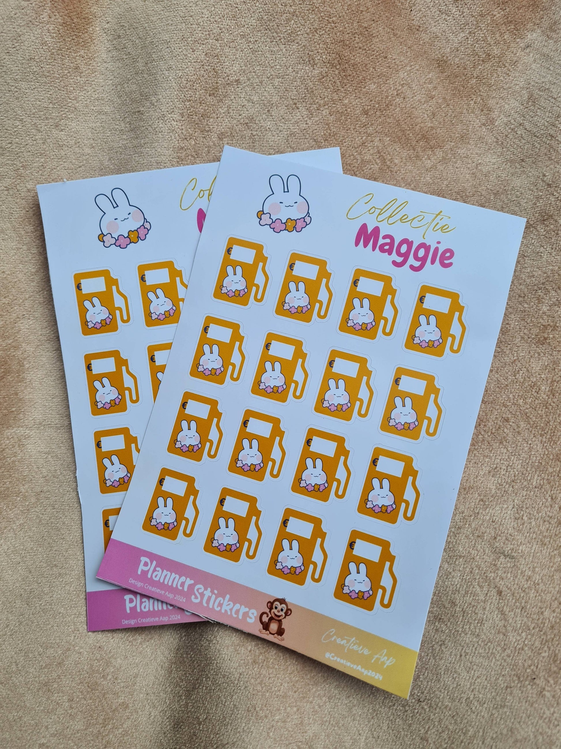 Brandstof tracker Planner Stickers - Maggie Collectie - Vrolijke Kawaii Witte Konijn - Formaat Stickervel 11 x 16 cm - 20 Stickers per Vel - Creatieve Aap