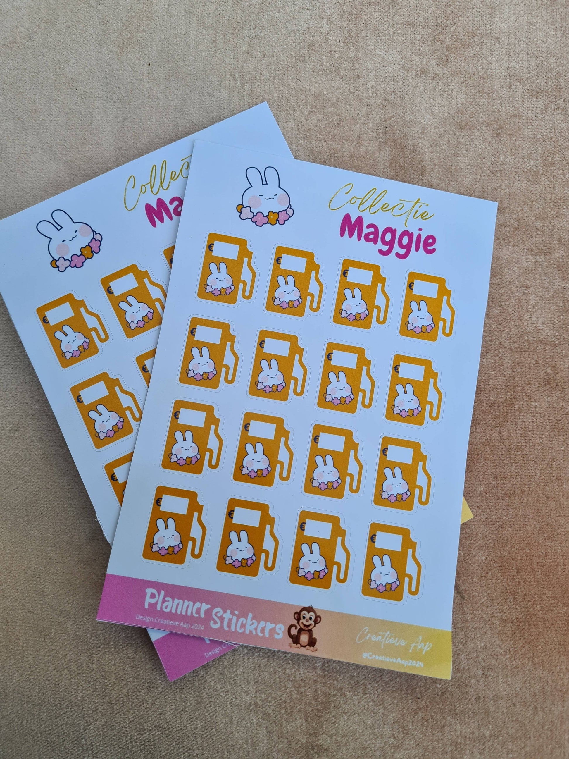 Brandstof tracker Planner Stickers - Maggie Collectie - Vrolijke Kawaii Witte Konijn - Formaat Stickervel 11 x 16 cm - 20 Stickers per Vel - Creatieve Aap