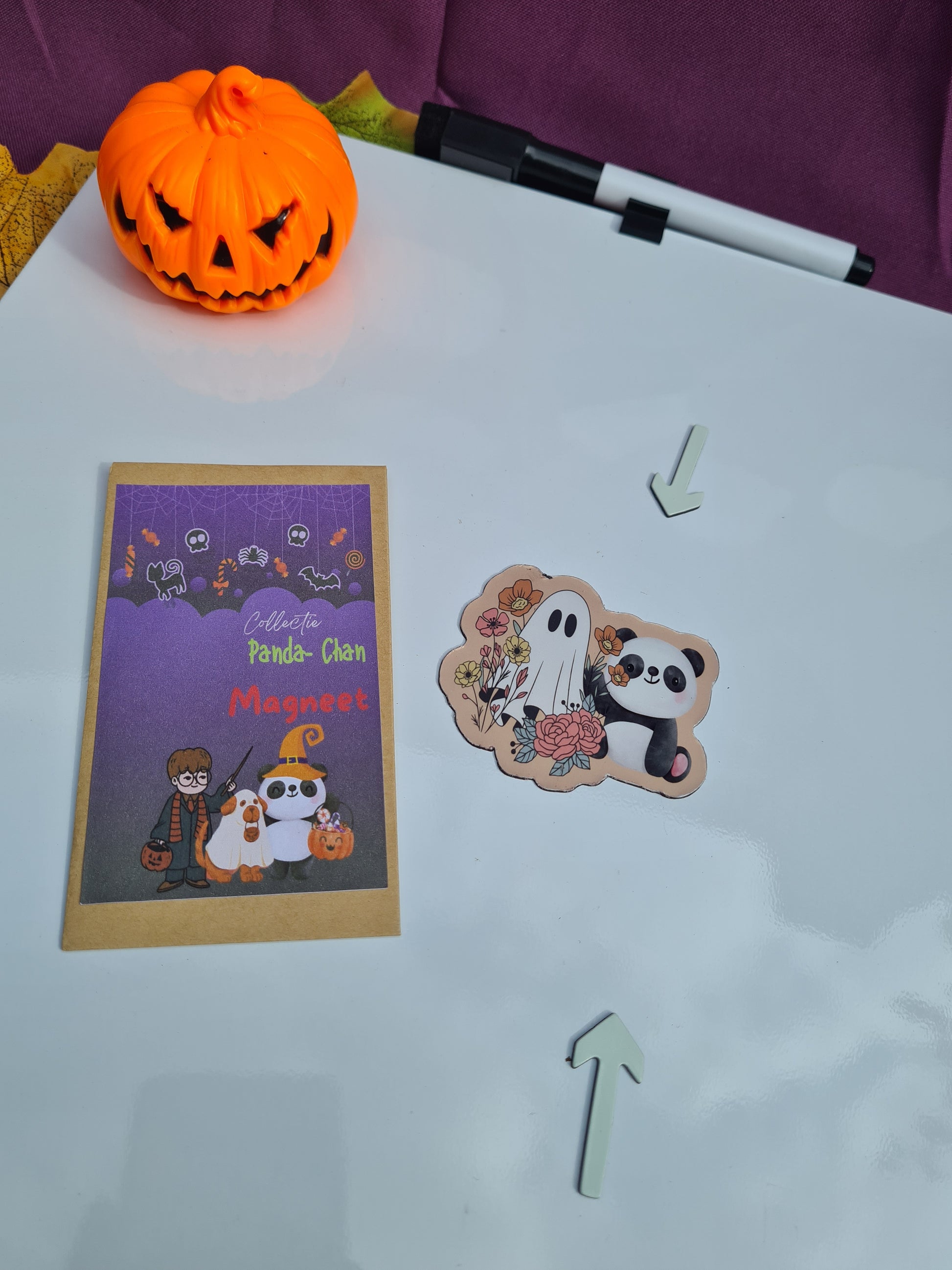 Magneet 6 cm Halloween Collectie "Panda-Chan" – Schattige Spook en Panda Magneet - Creatieve Aap