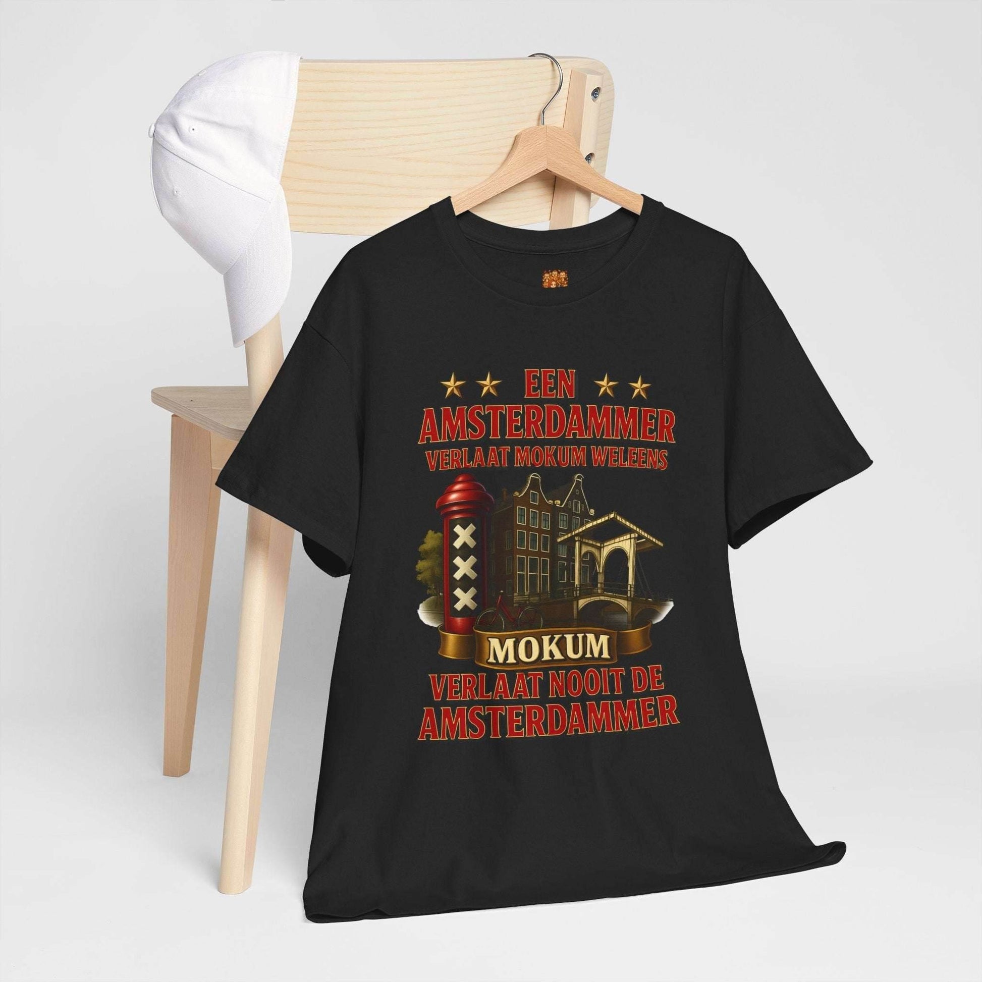 Amsterdam Mokum T-shirt Unisex – “Een Amsterdammer verlaat Mokum weleens, Mokum verlaat nooit de Amsterdammer” - Creatieve Aap