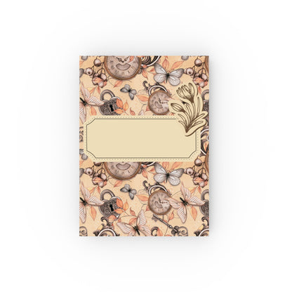 Notitieboek Vintage Tijd & Vlinders – voorkant met klokken en vlinders op beige achtergrond (13,2 x 18,8 cm)

Notitieboek Vintage Tijd & Vlinders – achterkant met klokken en vlinders, beige achtergrond (13,2 x 18,8 cm)