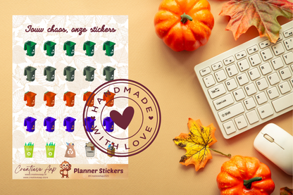 Planner stickers “Afval & Recyclen” in herfstkleuren 🗑️♻️🍂 – icoontjes voor glas, papier, plastic en restafval. Handgemaakt design van Creatieve Aap, verkrijgbaar in A6 en A5, matte of glans afwerking.