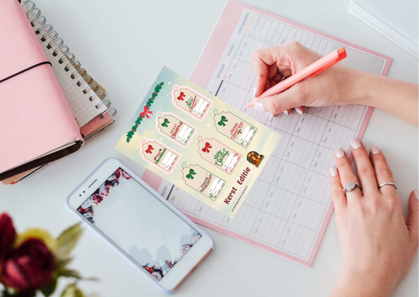 🎁 Kerst Cadeaulabel Stickers – Sticker Sheet – Creatieve Aap 2025