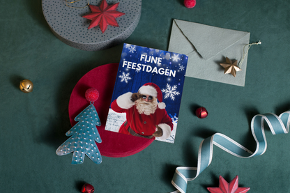 🎄 Handgemaakte Kerst Wenskaart – Fijne Feestdagen (Stoere Kerstman)