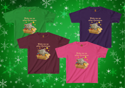 🎄 Kids Kerst T-Shirt – “Wake Me Up After Christmas” – Shelby Collectie