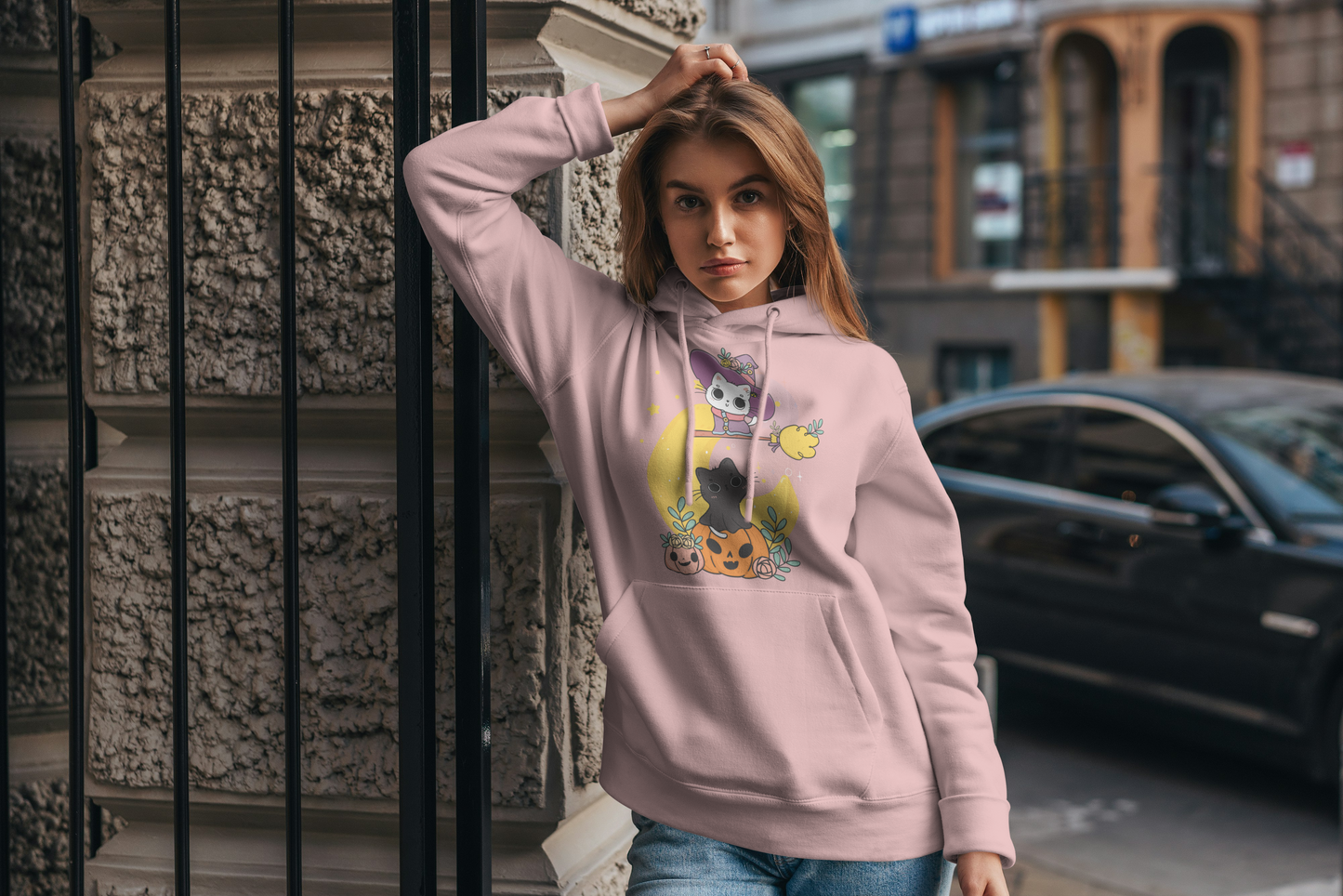 Roze Hoodie met Capuchon en Super Kawaii Design - Schattige Heks en Kat op Pompoen - Creatieve Aap